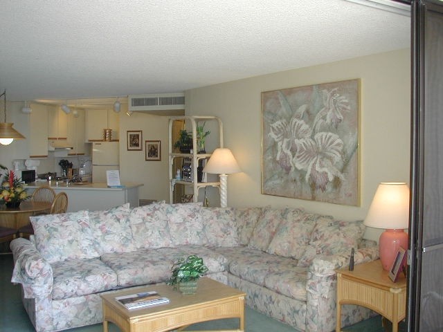 Kaanapali Shores Unit 505 livingroom